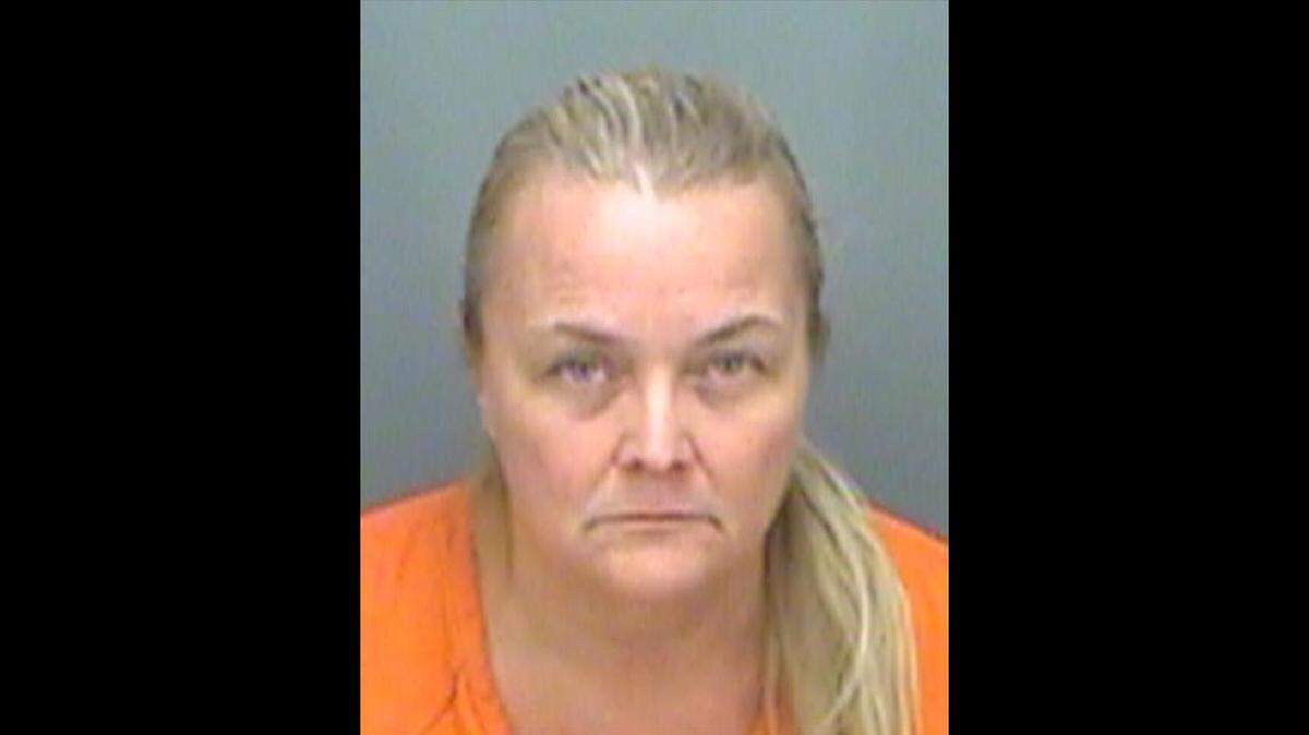 Bonnie Sue Nave, a 59-year-old St. Petersburg woman, was arrested and charged with letting her two dogs kill a duckling while she kicked the duckling’s mom, which was trying to stop the attack, according to the Pinellas County Sheriff’s Office.