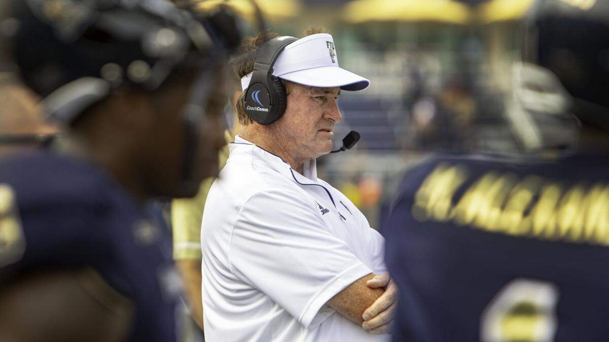 Coach Butch Davis his FIU Panthers (8-4) will play the Toledo Rockets (7-5), who finished second in the Mid-American Conference’s West Division, in the Bahamas Bowl.