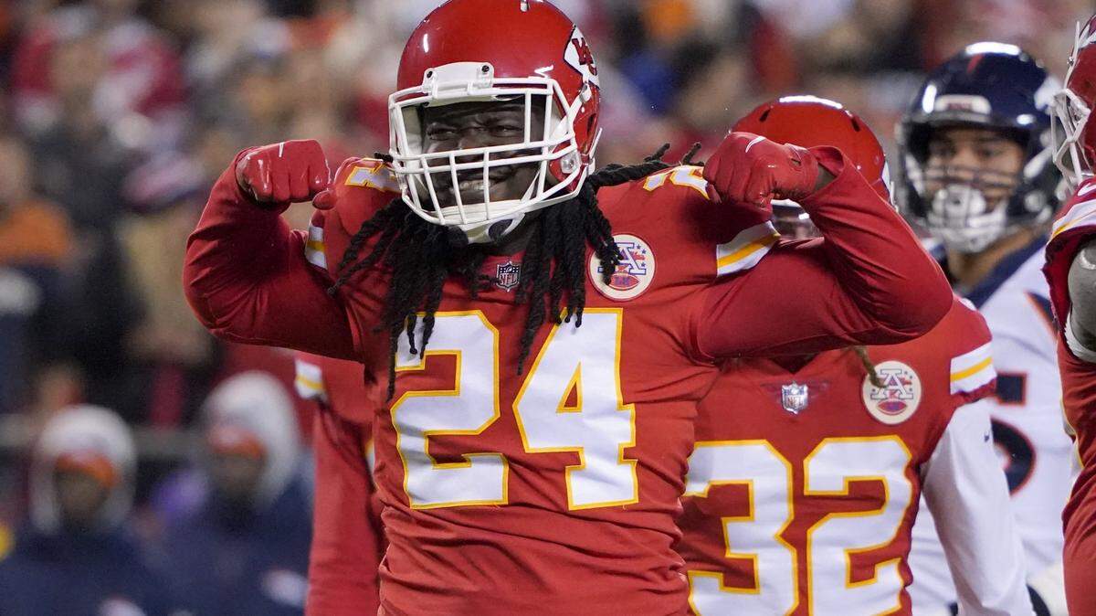 Kansas City Chiefs linebacker Melvin Ingram III celebrates during the first half of an NFL football game against the Denver Broncos Sunday, Dec. 5, 2021, in Kansas City, Mo. (AP Photo/Ed Zurga)