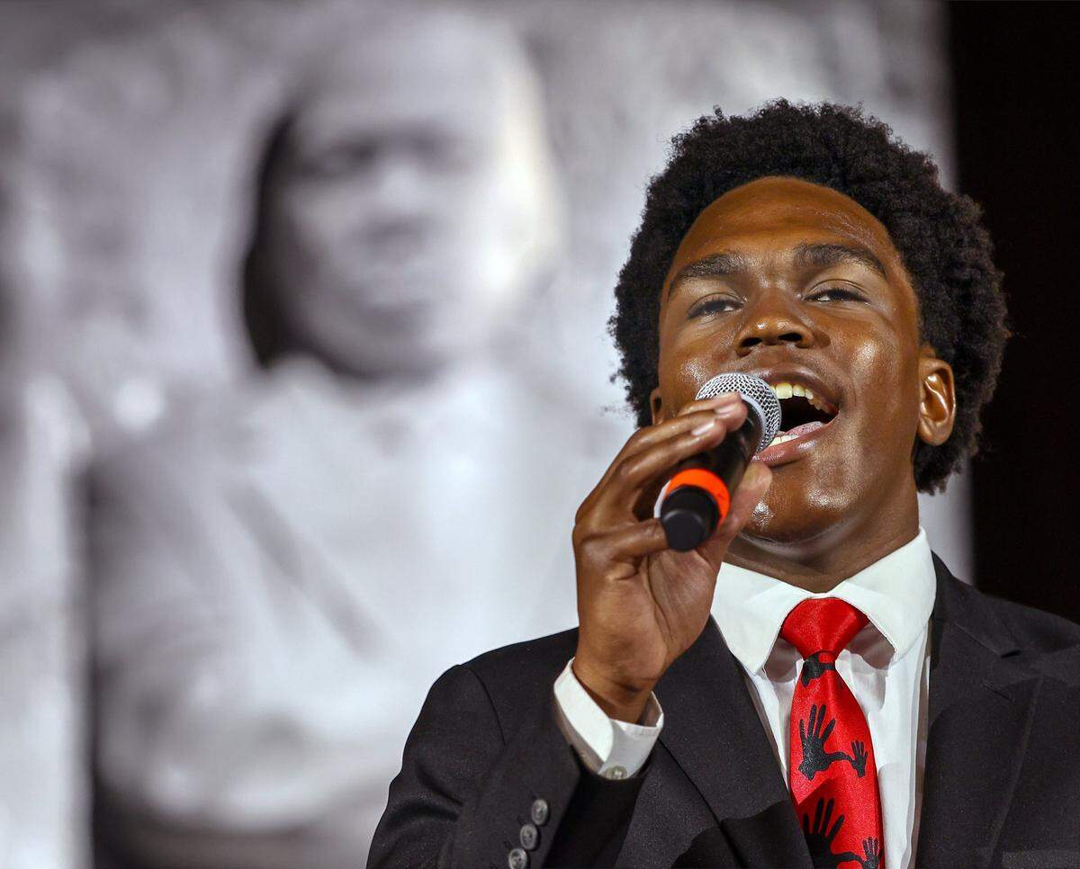 Role Model Willy Prophete recites the “Role Model Affirmation prior to the induction of new mentors. The 5000 Role Models held its 33rd Annual Dr. Martin Luther King, Jr. Annual Scholarship Breakfast with Keynote Speaker Bishop Neil C. Ellis, and the 2026 Headliners consisting of Lee “Freezy Prince” Prince, Tramar “Flo Rida” Lacel Dillard, Maurice “Trick Daddy” Samuel Young, and Khaled “ DJ Khaled” Mohammed Khaled, on Monday, January 19, 2026, at the Miami Beach Convention Center, in Miami Beach, Florida. 
