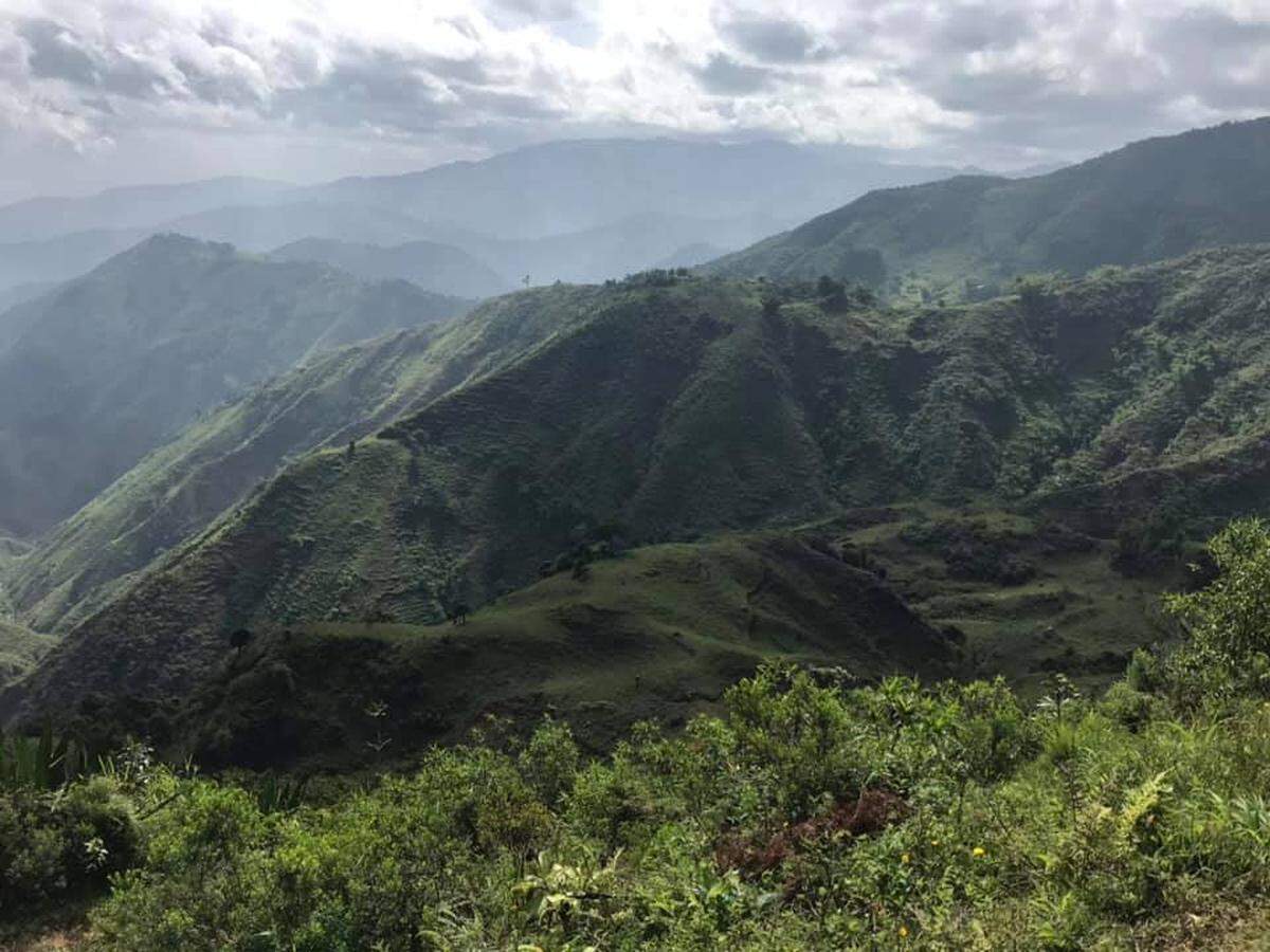 The mountain region where a single-engine airplane crashed in the commune of Léogâne in the locality of Mathurin, a rural and mountainous section of Beauséjour, Haiti. All six individuals on board died.