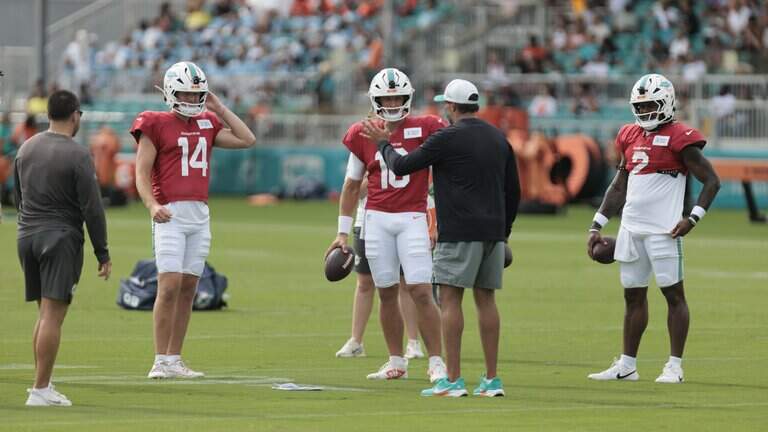 Dolphins Stock Report (Day 16): Quarterback Quinn Ewers has a week to impress