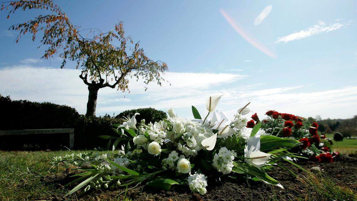 An estimated 1.5 million children worldwide have experienced the death of a parent, custodial grandparent or other relative who cared for them, as a result of COVID-19, according to a new study published in The Lancet.