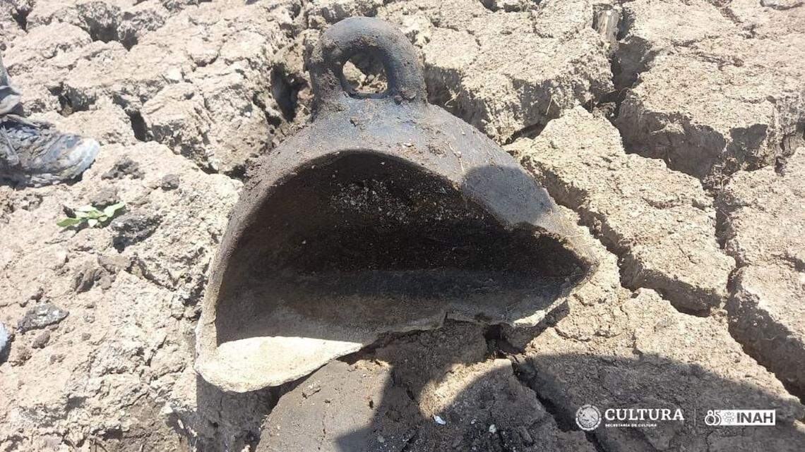 Other artifacts dating to the pre-Hispanic period were discovered in the lake.
