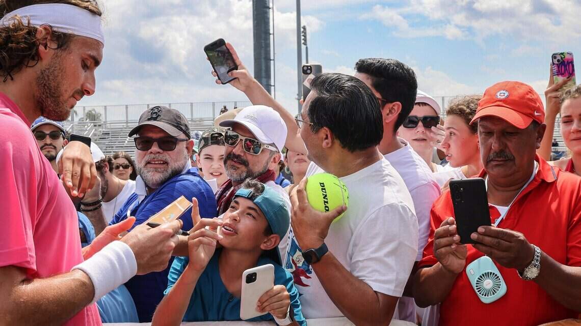 Former No. 1s Venus Williams, Simona Halep, Caroline Wozniacki headline Miami Open Tuesday