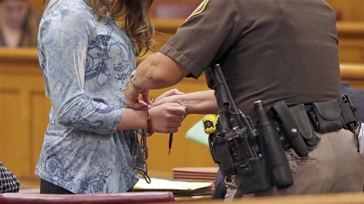 Studies suggest that prosecuting juveniles in adult court in Florida is not responsible for the drop in crime among this demographic.