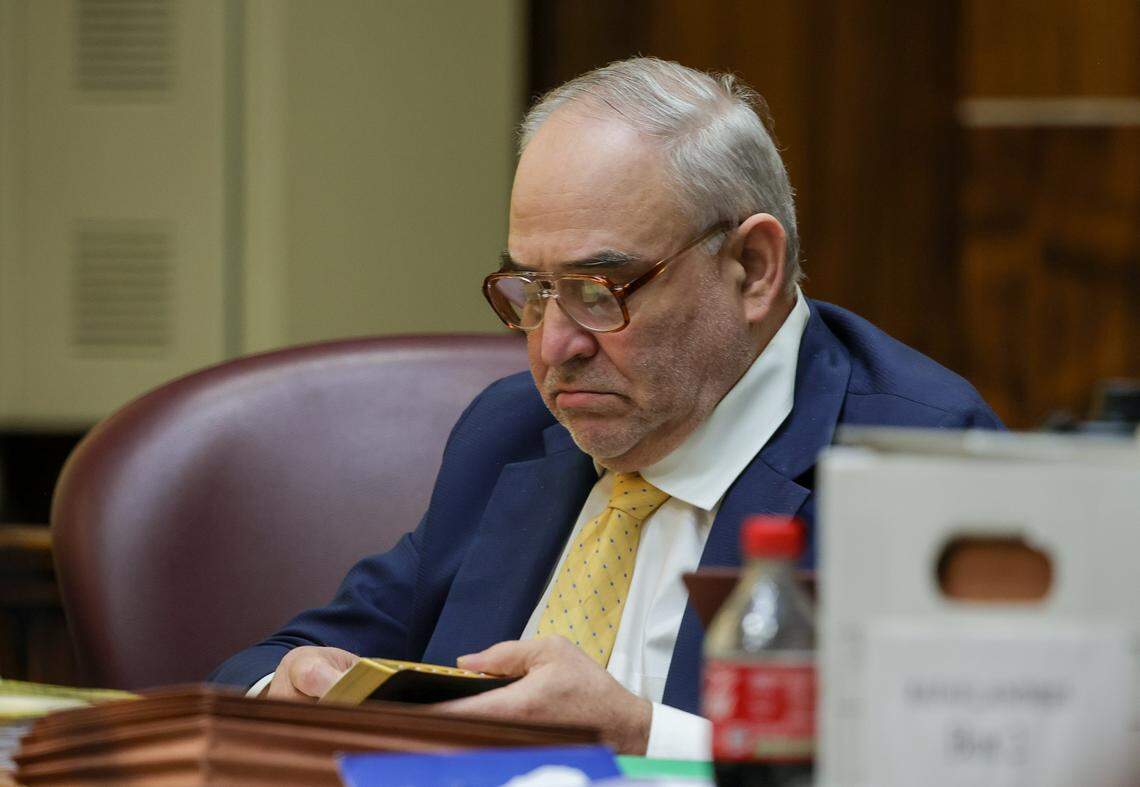 Defendant Rafael Andres reacts during a hearing as he is facing a return to Death Row for the 2005 murder of Yvette Fariñas, a La Carreta waitress, inside her Miami-Dade efficiency, at the Gerstein Justice Bldg. in Miami on Thursday, November 13, 2025.