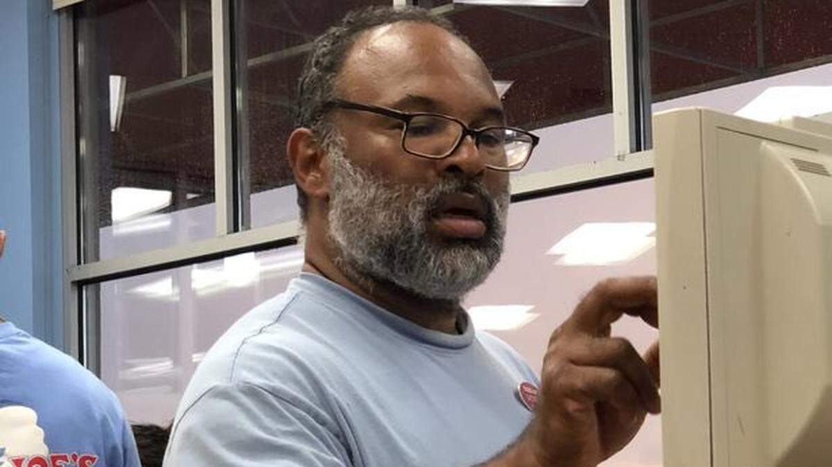 Geoffrey Owens, the former “Cosby Show” actor who was infamously job-shamed for working at Trader Joe’s.