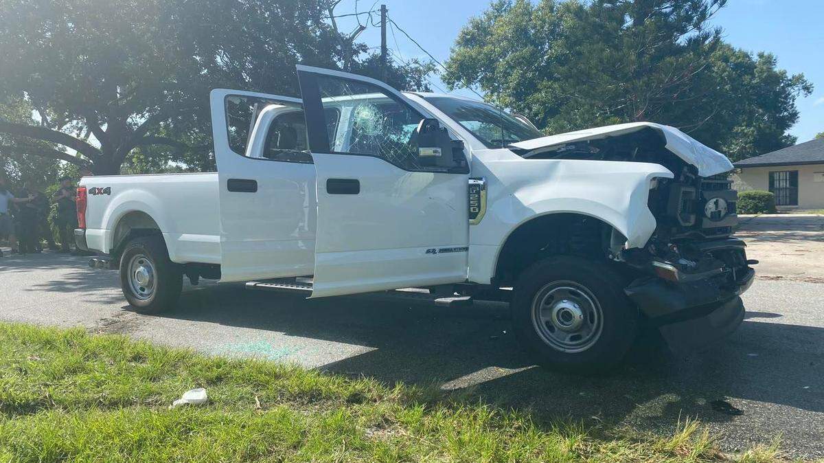 A driver stopped in the middle of a road — and then he attacked, Florida sheriff says