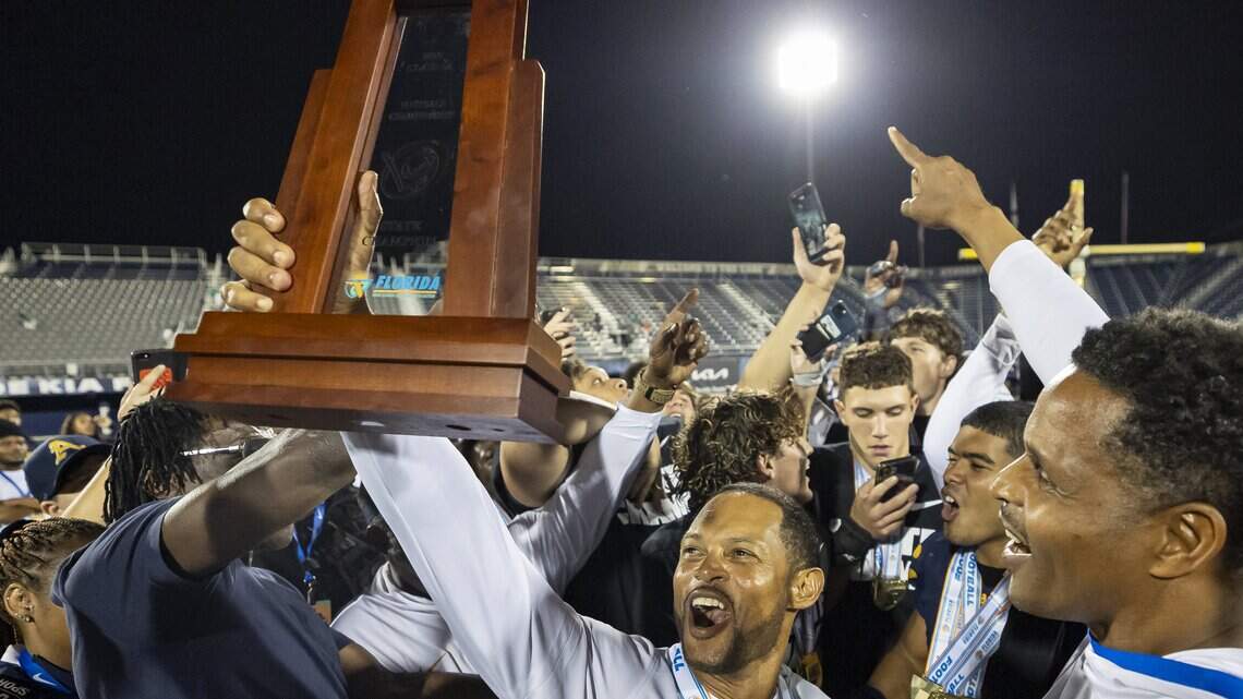Fernandez: We won’t get 1 v 2, but Aquinas can bolster its national title case