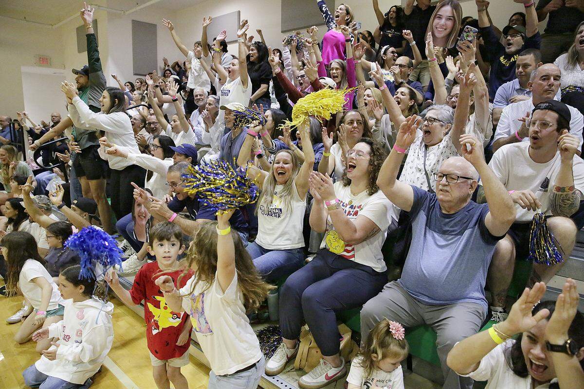 Carrollton fans celebrate teams victory against La Salle during Region 4-3A girls' basketball final game on Friday, February 27, 2026 at Carrollton School in Coconut Grove. Andrew Uloza / for Miami Herald