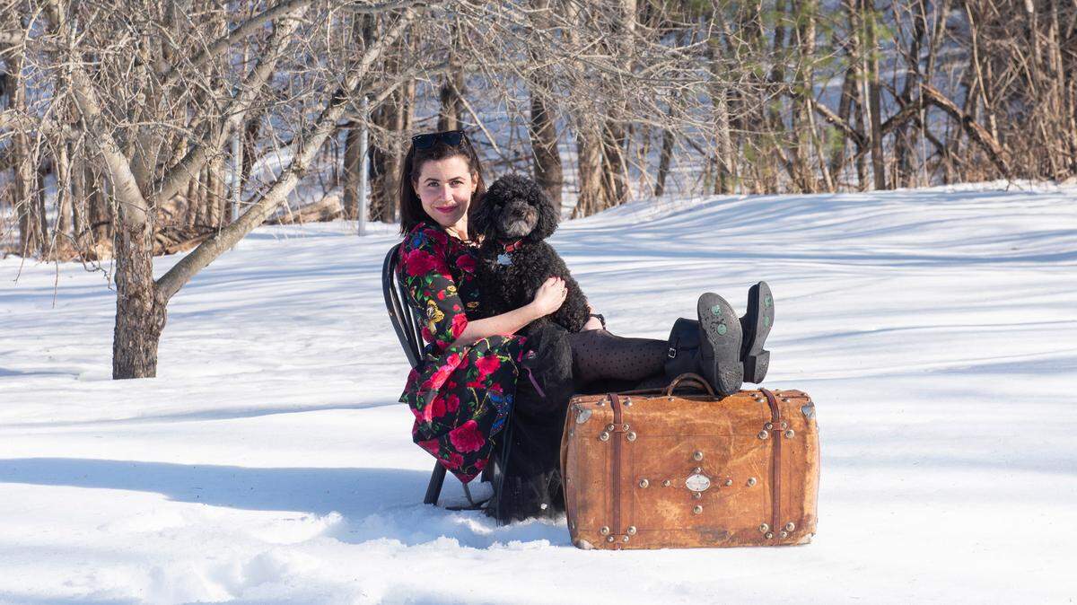 Bari Newport and her rescue poodle Maxwell are relocating from Maine to sunny South Florida.