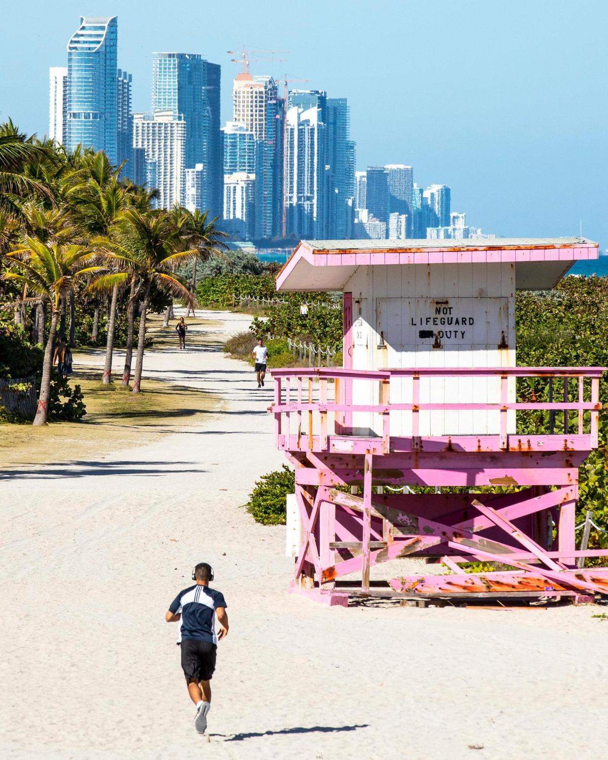 A view looking north toward North Beach Oceanside Park, just past 79th Street, near the future construction site of the final segment of Miami Beach’s seven-mile pedestrian beachwalk in North Beach on Tuesday, Jan. 26, 2021. The $4.5 million project will extend the paved walking and cycling path from 79th Street to the edge of city limits at 87th Terrace, east of the North Beach Oceanside Park and Collins Avenue.