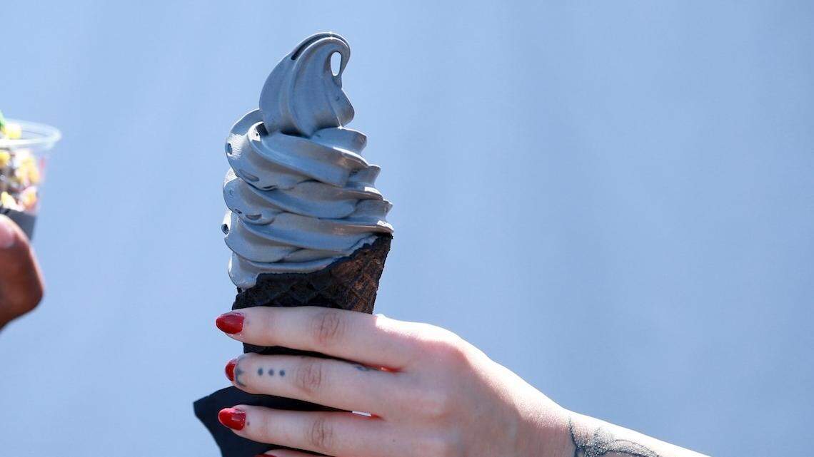 Moms Ice Cream Move at Giants Game Has ESPN Announcers Losing It