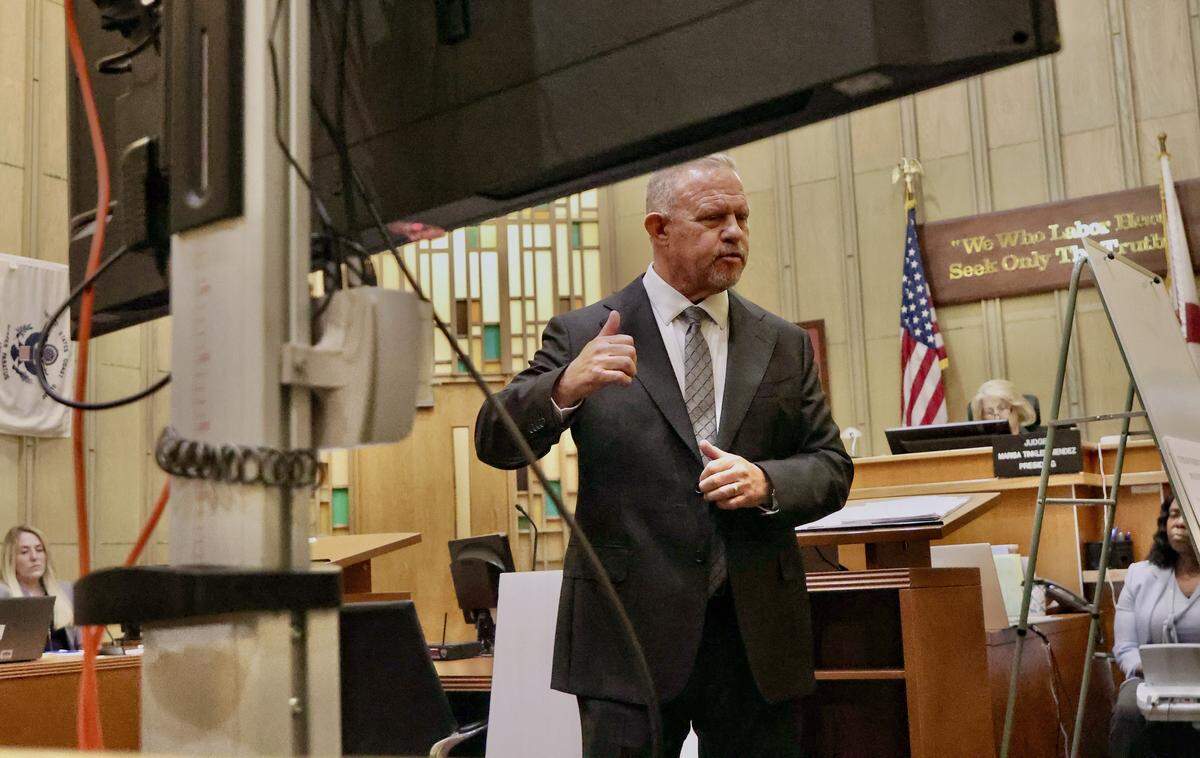 Defense attorney Scott Kotler gives his closing argument during the sexual battery trial of former Miami-Dade police officer Daniel Ramos-Aviles, on Wednesday, September 3, 2025, in Miami, Florida.