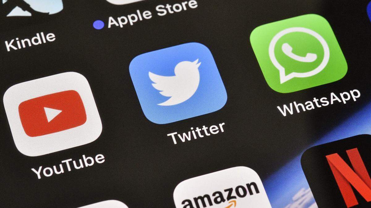 Twitter warned about a possible state-sponsored Twitter hacking attempt, possibly from China or Saudi Arabia, that might have exposed users’ country code for phone numbers and if their account has been locked.