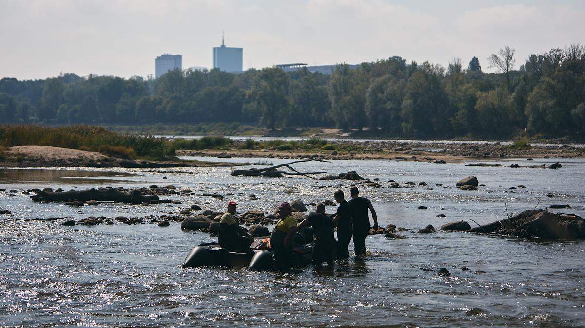 Falling river levels have revealed more architectural elements from a destroyed 17th-century palace.