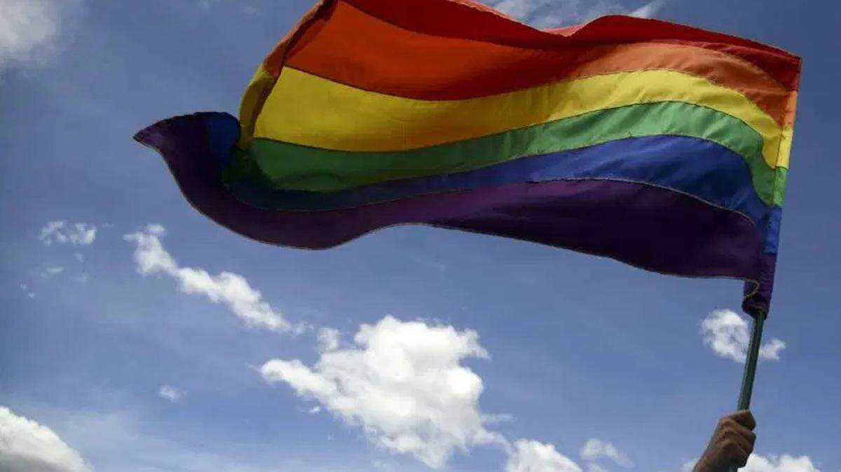 Through a series of newspapers ads, Colorado is recruiting Florida residents and businesses to the LGBTQ-friendly state.