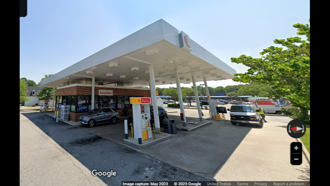 The $5 tickets were purchased at the Ironbridge Shell gas station in North Chesterfield, Virginia Lottery officials said.