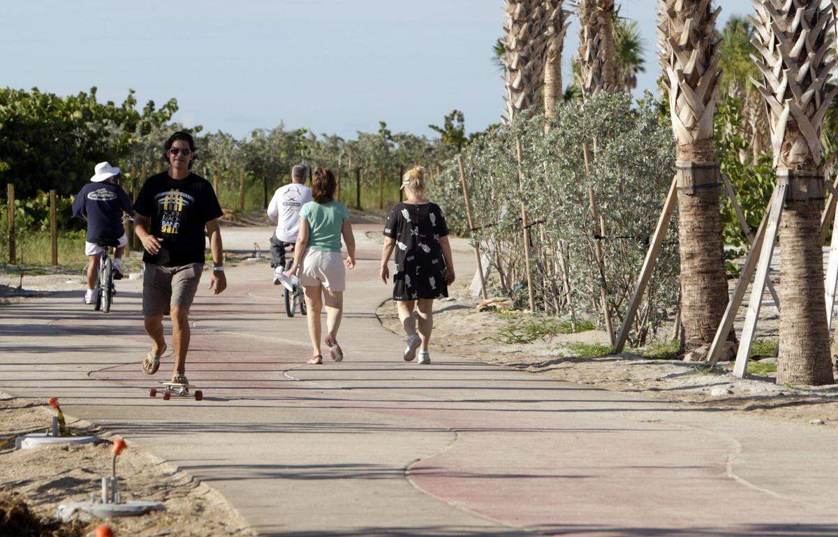 Miami Beach wants to use general obligation bonds to fund an extension of the beachwalk from 79th to 87th streets.