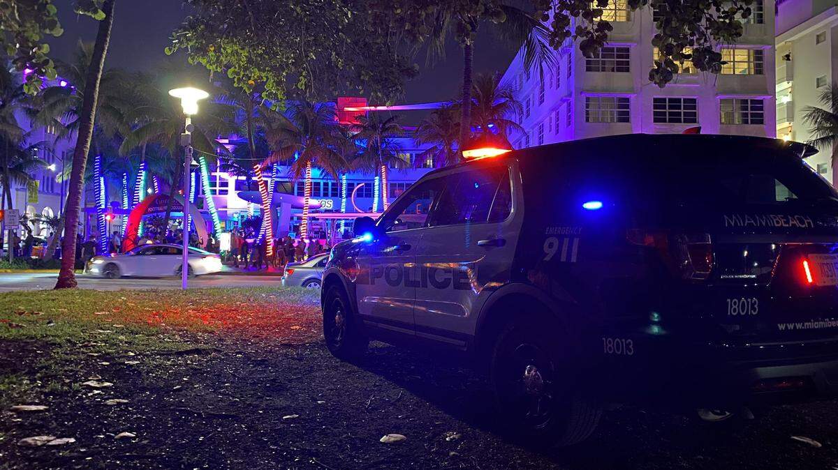 A fugitive wanted for several burglary-related cases and pointing a gun at a Miami Beach commissioner has again been caught, police said.