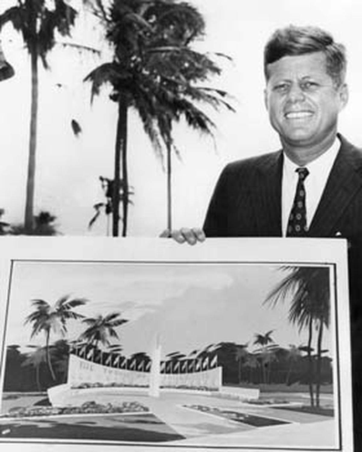 John F. Kennedy, while campaigning for president in 1960, gave a speech in Miami and praised the construction of the Torch of Friendship.