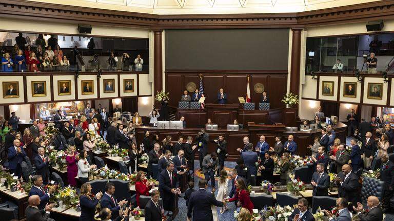 Legisladores de Florida votan para poner recortes fiscales sin precedentes en la boleta de noviembre