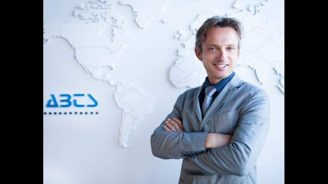 Man killed in boat hit-and-run was CEO of Miami-area medical convention firm