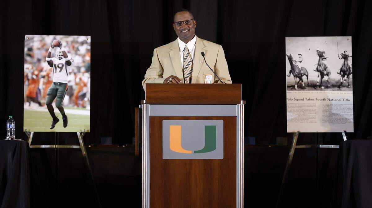 UM Sports Hall of Fame member and former NFL football player Darrin Smith delivers the invocation during the University of Miami’s Sports Hall of Fame & Museum 54th Induction Banquet on campus at the Watsco Center in Coral Gables, Florida on Thursday, April 18, 2024.