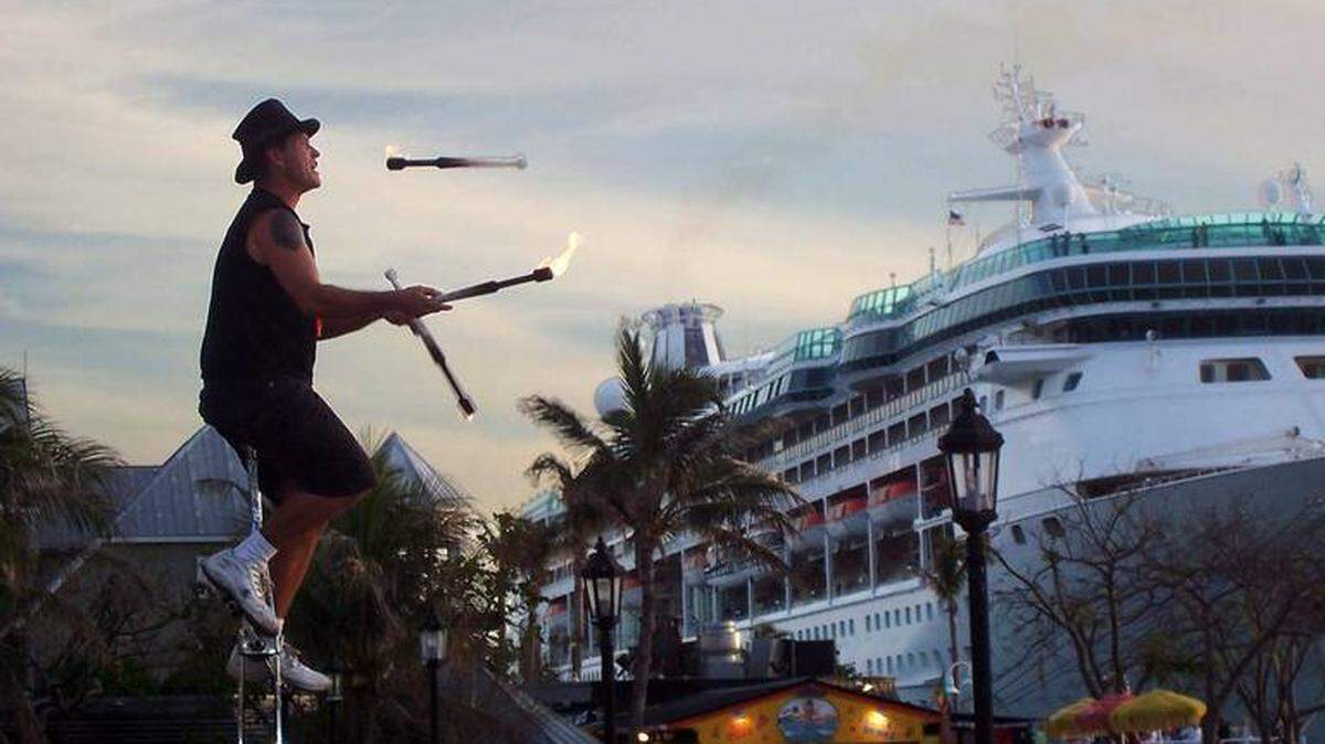 Key West residents voted to clamp down on disruptive cruise-ship traffic. The industry is fighting back.