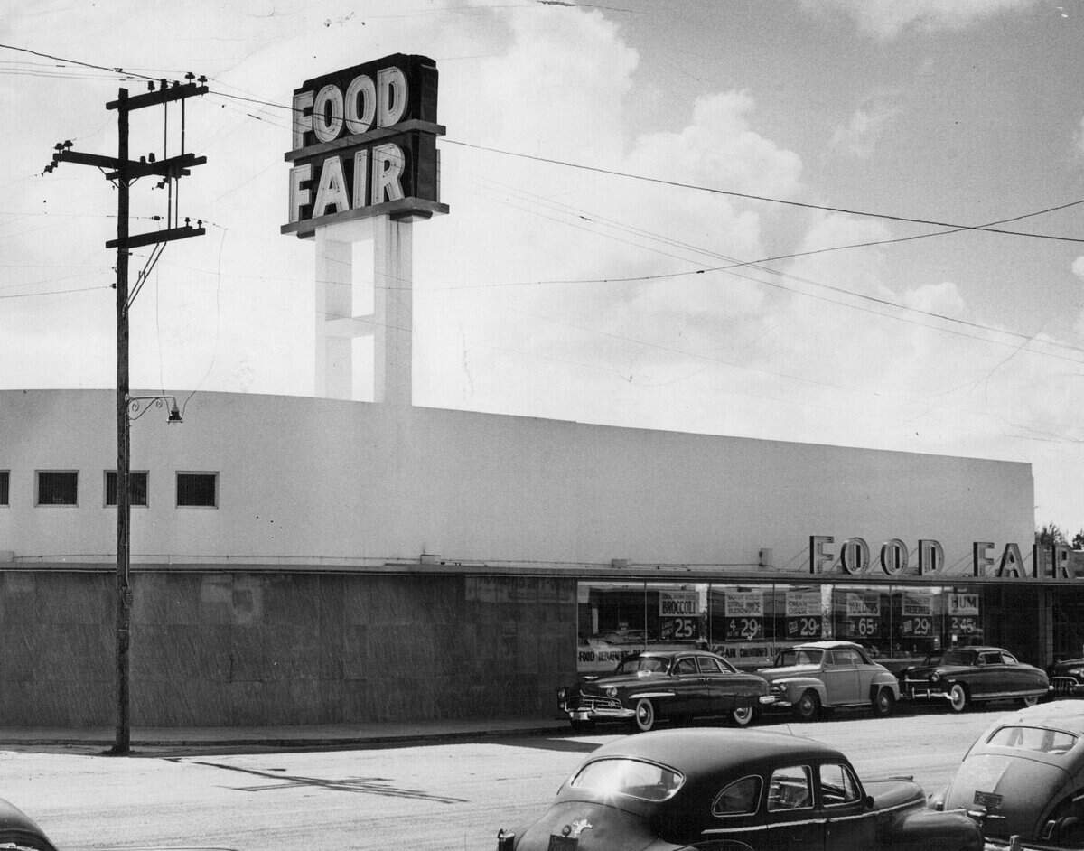 A Food Fair grocery store.
