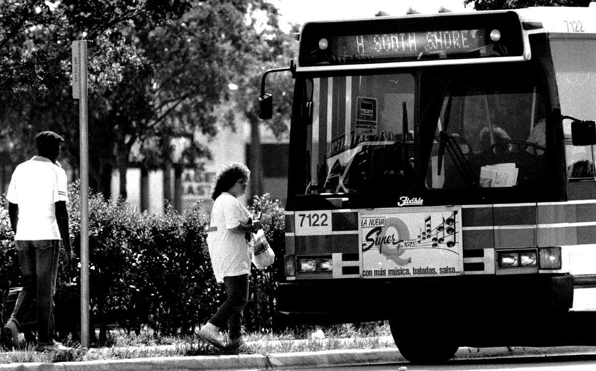 An H bus stops on Northeast 18th Avenue near Miami Gardens Drive in 1990.