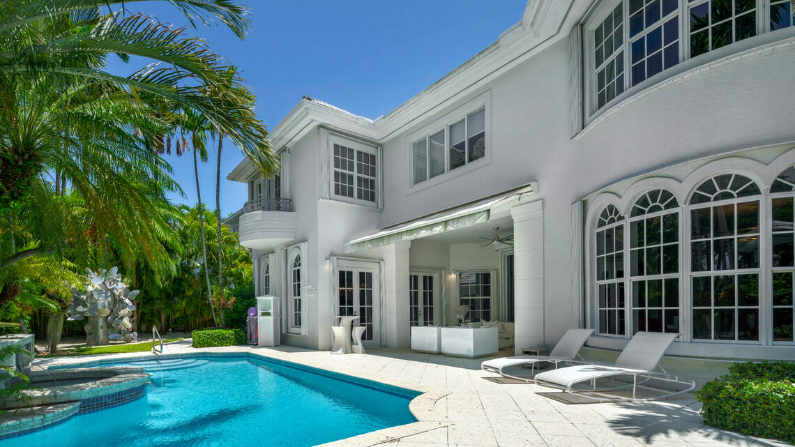 Telenovela star sells Key Biscayne home for about $4M to Harvard endowment exec