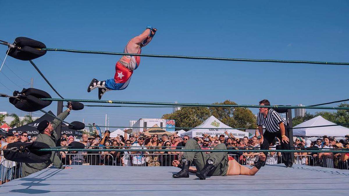 Which craft beer goes best with live wrestling? An IPA? A lager? Find out at the Sprung Beer Festival in Wynwood.