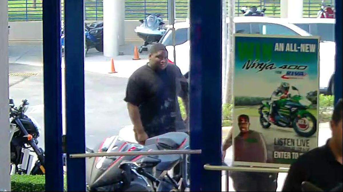 Investigators say Robert Allen is the man seen on surveillance video from Riva Motorsports the day of XXXTentacion’s murder.