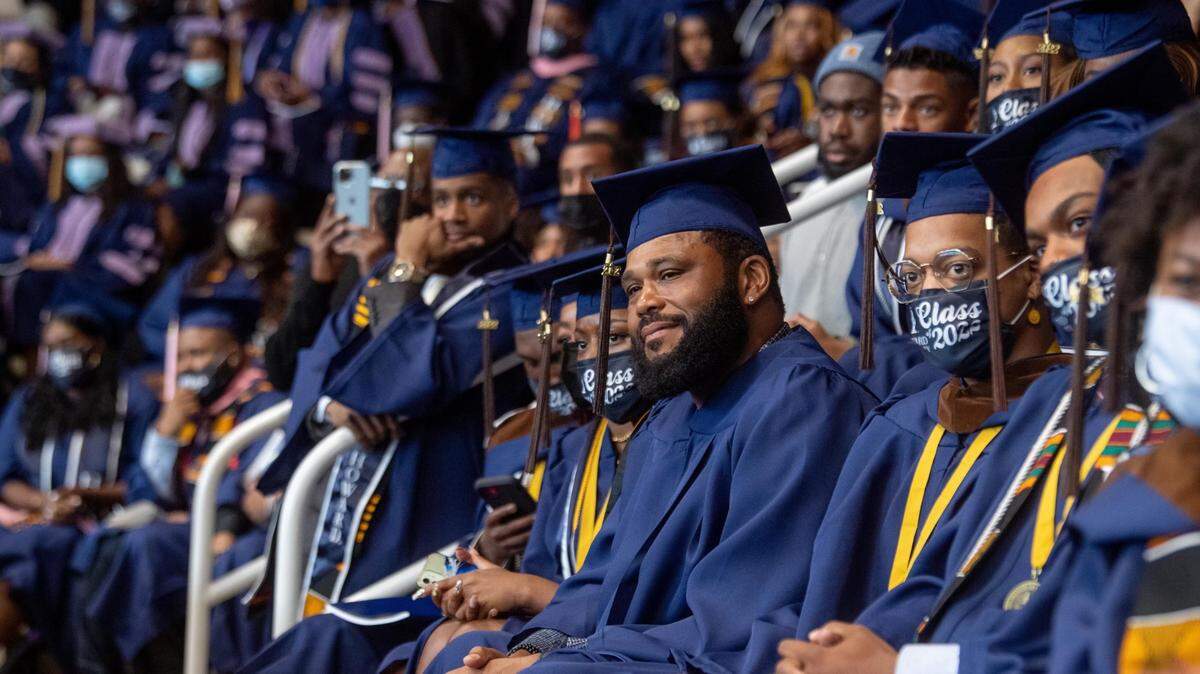 Actor Anthony Anderson celebrates with his fellow 2022 Howard University graduates.