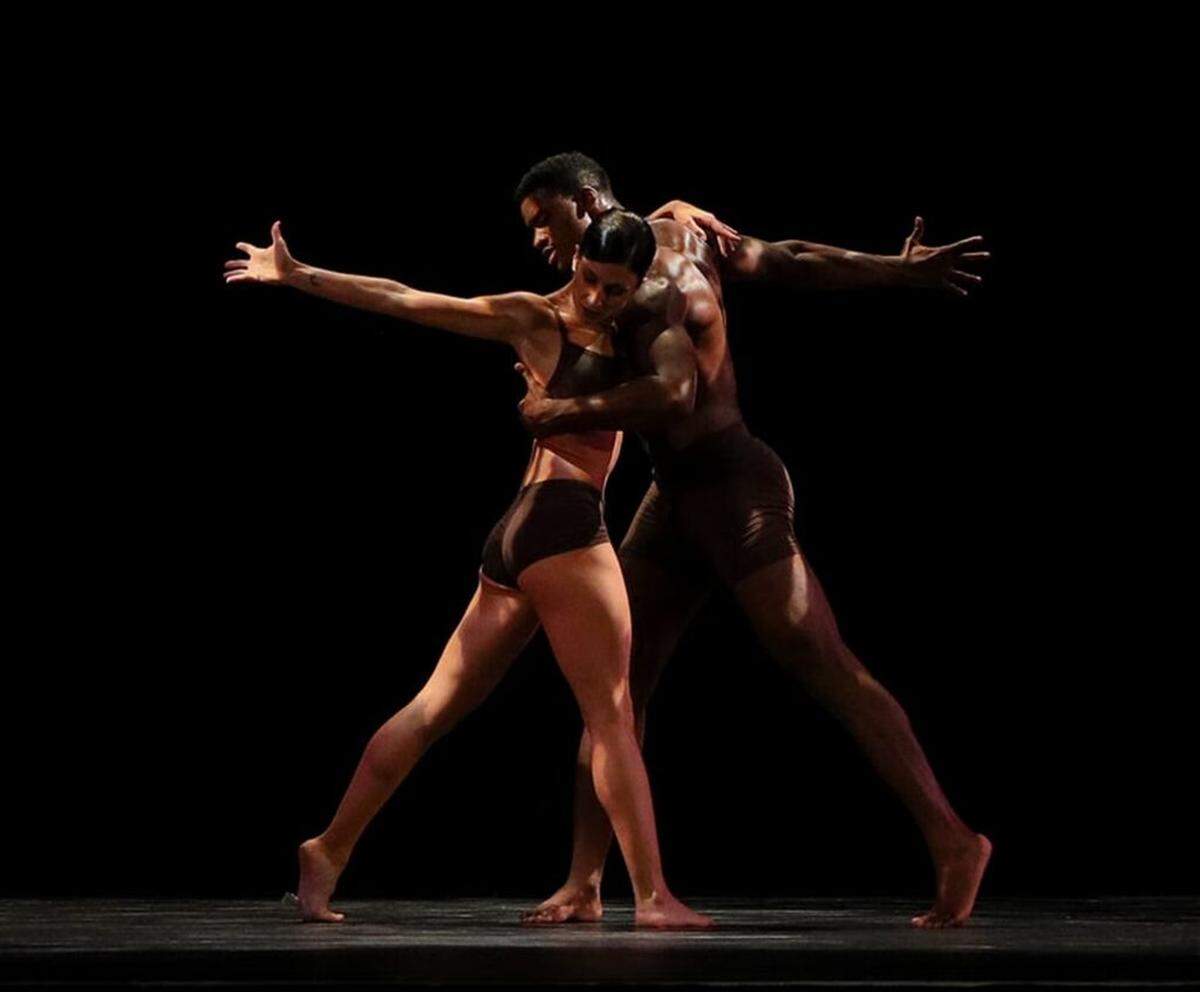 Dancers Cristiana Cavallo and Ricardo G. Barret, from Jon Lehrer Dance Company, in Jon Lehrer’s “Here in Eden.”