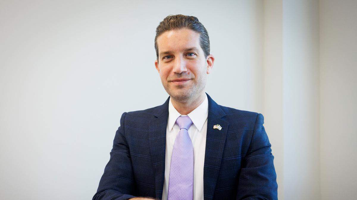 Shlomo Danzinger, a candidate for Miami-Dade County mayor and a former Surfside mayor, poses at the Miami Herald office on Wednesday, July 17, 2024, in Miami.