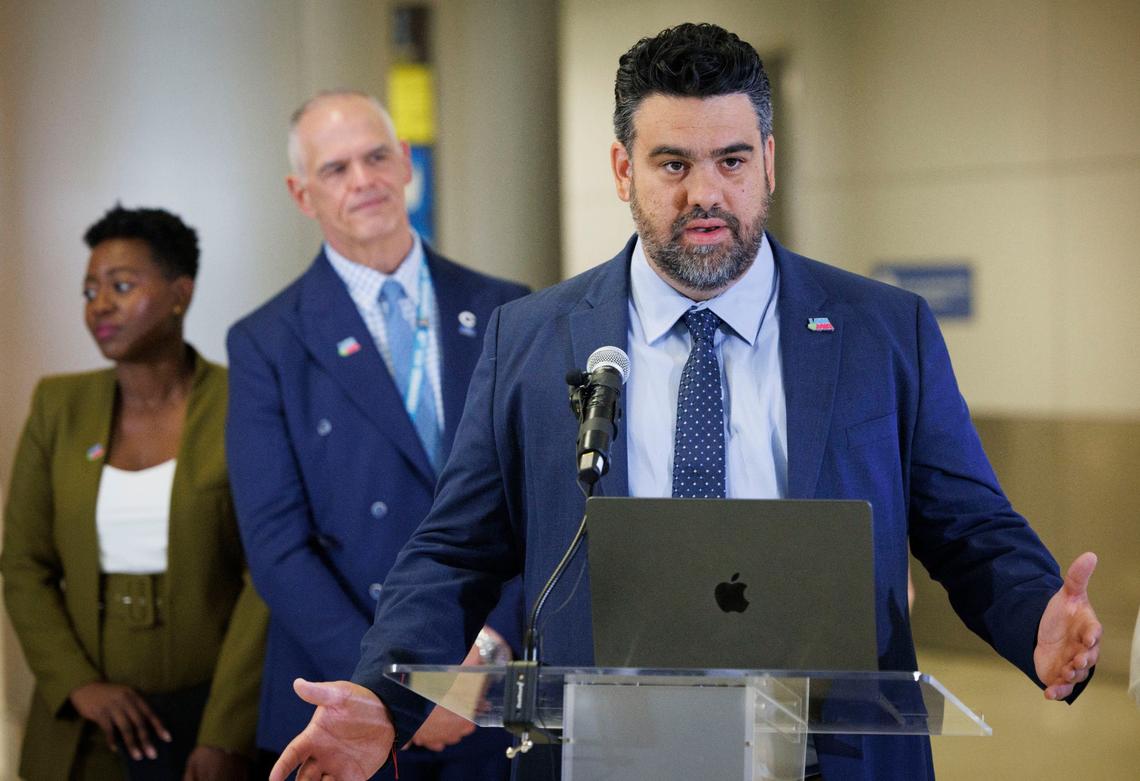 Dimas Lipiz, RouteMe CEO and co-founder, introduces his technology after winning a tech challenge to bring new technology driven by artificial intelligence to MIA on Thursday, Aug. 15, 2024, at Miami International Airport in Miami, Fla. RouteMe shows “step by step indoor way finding that uses AI to make virtually impossible to get lost,” said Dimas. It tracks the path and shows arrows on which way to go while you hold up your smart phone or tablet.