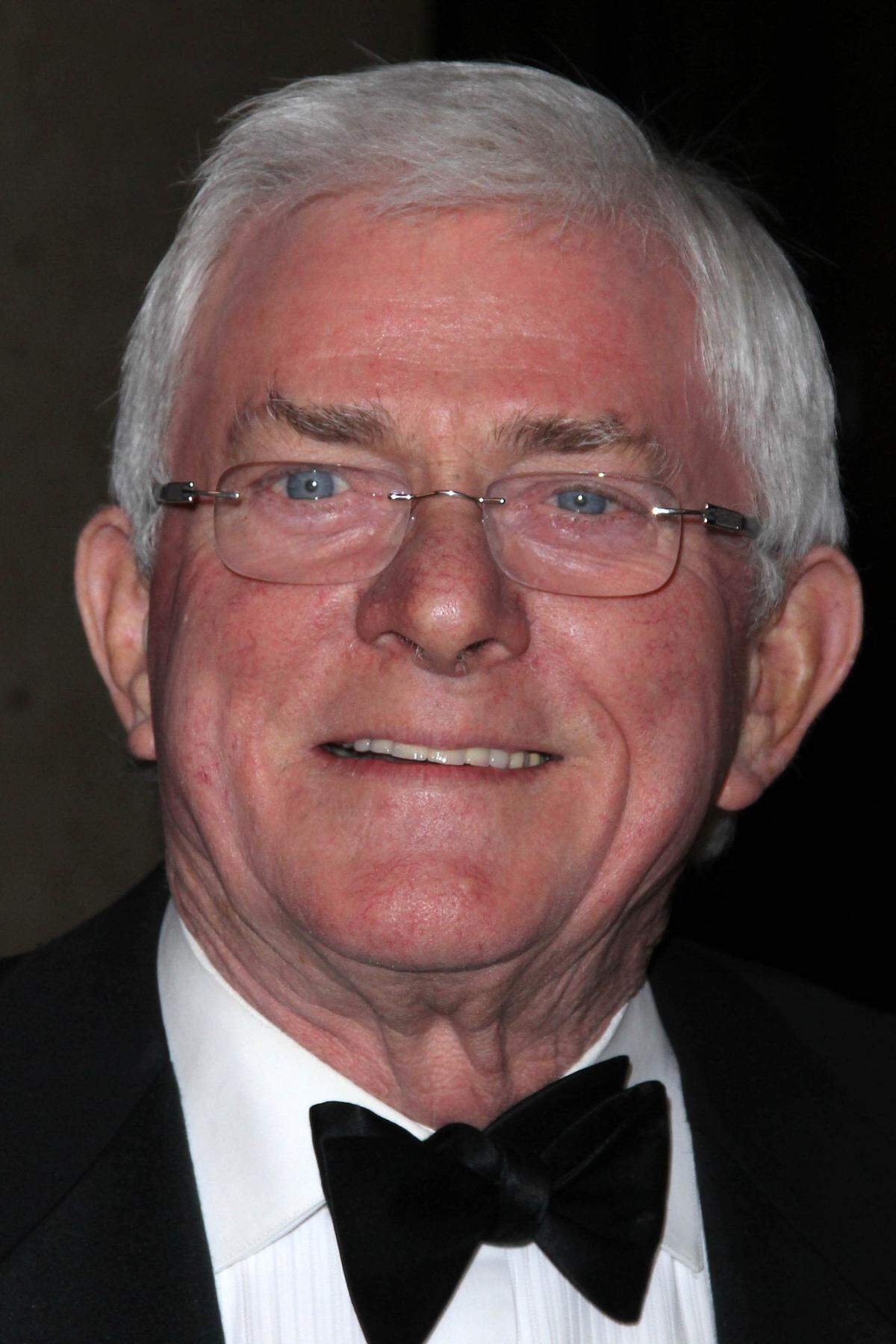 Legendary talkshow host Phil Donahue dead at 88