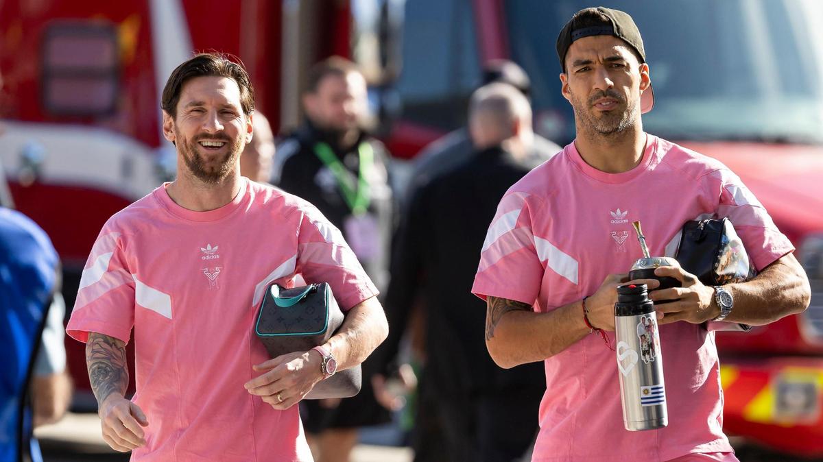 Inter Miami forwards Lionel Messi (10) and Luis Suárez (9) arrive to Chase Stadium before their MLS match against Toronto FC on Sunday, April 6, 2025, in Fort Lauderdale, Fla.