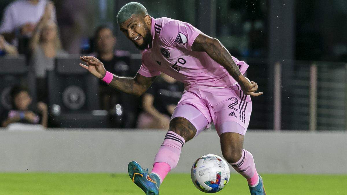 Inter Miami defender DeAndre Yedlin (2) passes the ball to a teammate agains Philadelphia Union during the first half of their MLS soccer match at DRV PNK Stadium on Wednesday, July 13, 2022 in Fort Lauderdale, Fla. Yedlin will represent the United States at the 2020 World Cup in Qatar.