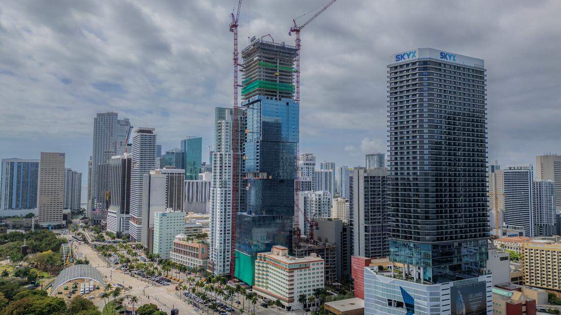 ‘Supertall’ towers are coming to Miami. How will the skyline change?