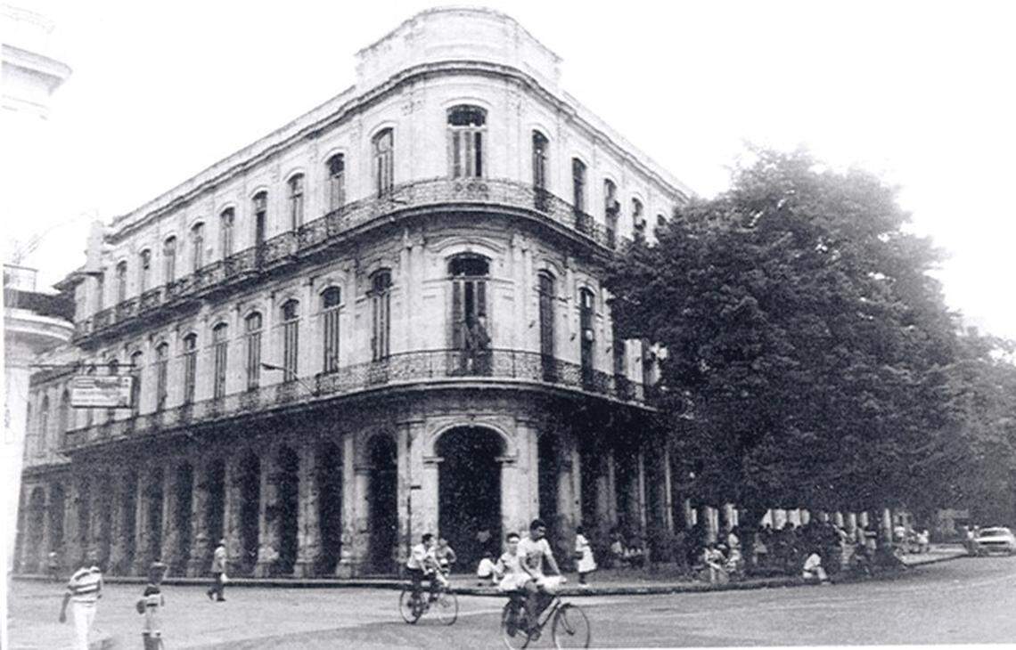 Havana’s Hotel Saratoga in the 1930s.