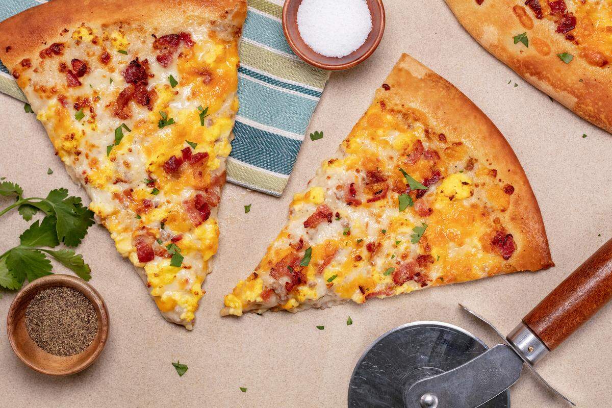Breakfast pizza served at the Beach Break Cafe.