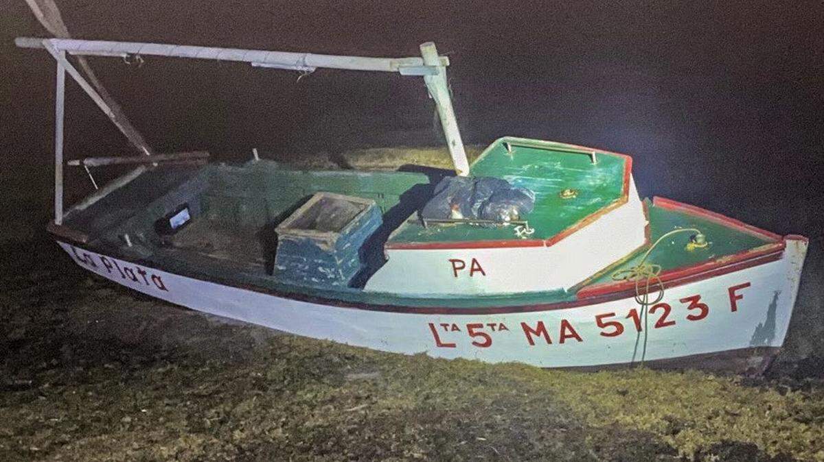 Six Cuban men on a migrant fishing boat identified as “La Plata” landed at Sombrero Beach in Marathon, Florida on the early morning of Sunday, May 29, 2022.