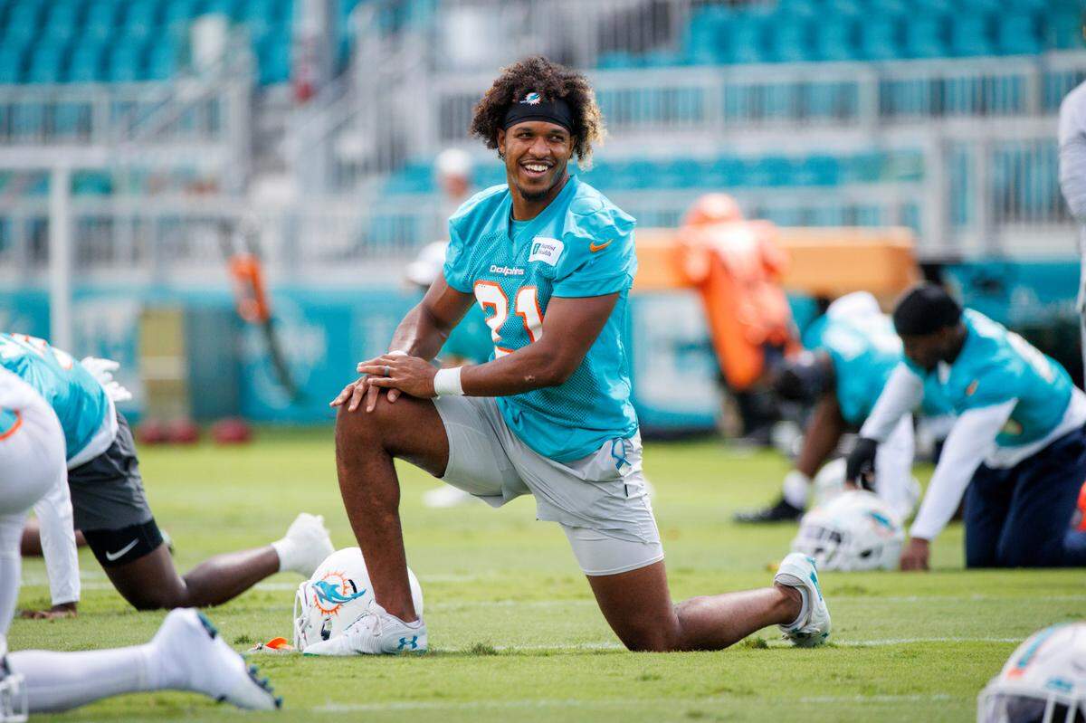 Miami Dolphins safety Eric Rowe (21) stretches on the field during practice at Baptist Health Training Complex in Hard Rock Stadium on Wednesday, October 5, 2022 in Miami Gardens, Florida.