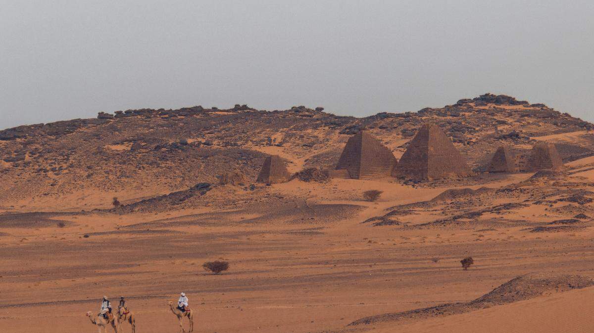 At an ancient site in northern Sudan, a partially mummified body offers a rare look into medieval Christian faith.