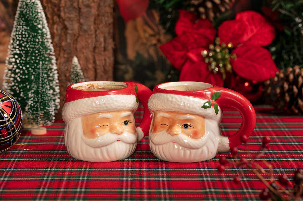 Bad Santa cocktails at Miracle in Miami pop up bar.
