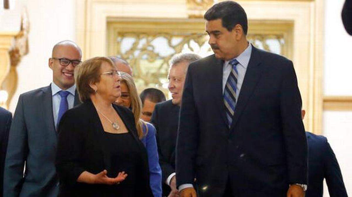 U.N. High Commissioner for Human Rights Michelle Bachelet, left, talks with Venezuela's President Nicolas Maduro, after a meeting at Miraflores Presidential Palace, in Caracas, Venezuela on June 21, 2019.